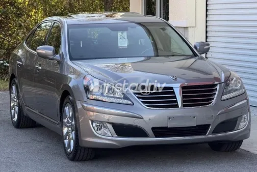 Hyundai Centennial 2013 Gray Used for Sale - 1