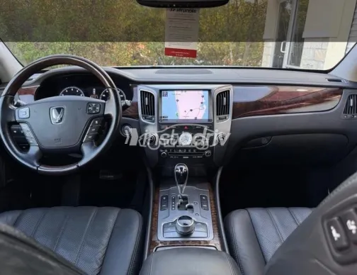 Hyundai Centennial 2013 Gray Used for Sale - 2