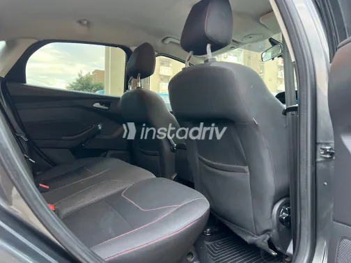 فورد فوكس 2016 أبيض مستعملة للبيع - 4