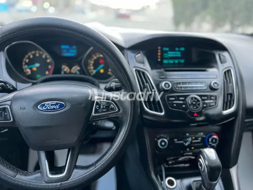 فورد فوكس 2016 أبيض مستعملة للبيع - 6