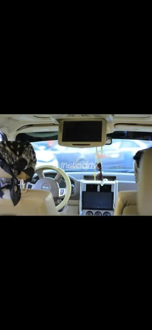 Jeep Liberty 2010 Black Used for Sale - 10