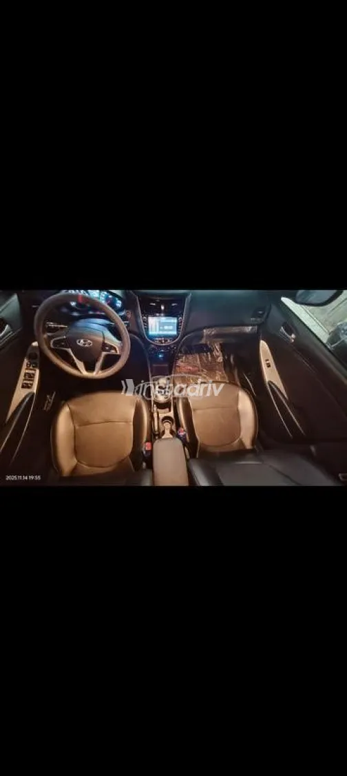 هيونداي اكسنت RB 2025 فضي مستعملة للبيع - 3