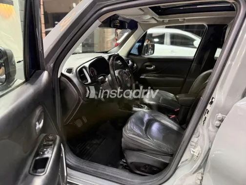 جيب رينيجيد 2021 رمادي مستعملة للبيع - 8