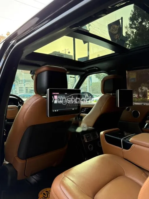 Land Rover Range Rover Vogue 2020 Black Used for Sale - 6
