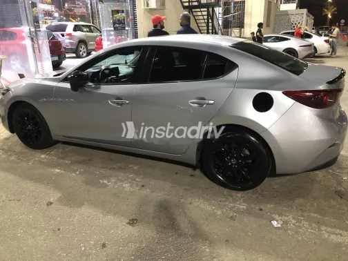 مازدا 3 2017 أبيض مستعملة للبيع - 4