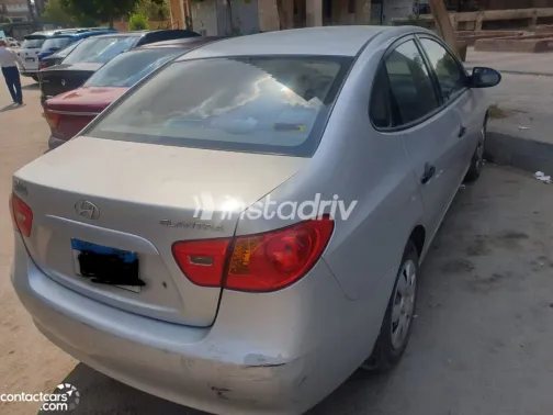 هيونداي إلنترا 2010 أبيض مستعملة للبيع - 8