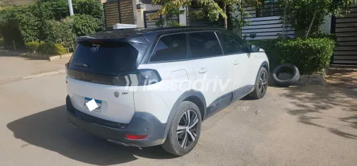 بيجو 5008 2024 أبيض مستعملة للبيع - 1