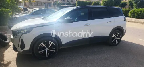 بيجو 5008 2024 أبيض مستعملة للبيع - 2