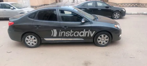 Hyundai Elantra HD 2017 White Used for Sale - 4