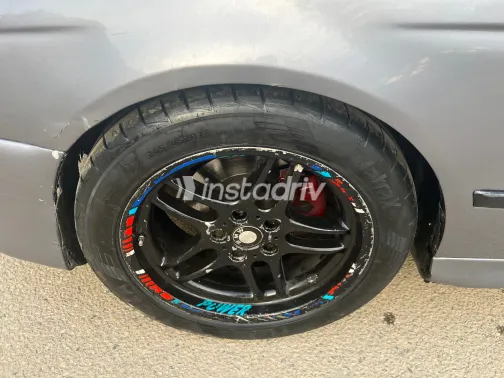 BMW 525 2001 White Used for Sale - 1