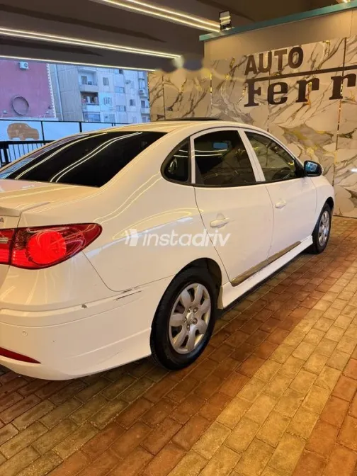 هيونداي إلنترا 2020 أبيض مستعملة للبيع - 5