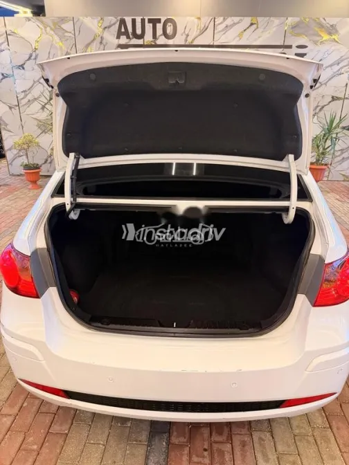 هيونداي إلنترا 2020 أبيض مستعملة للبيع - 8