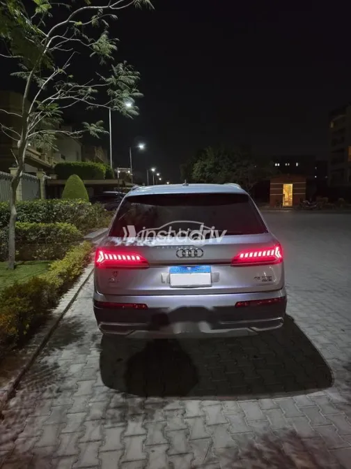 اودي Q7 2021 أبيض مستعملة للبيع - 2