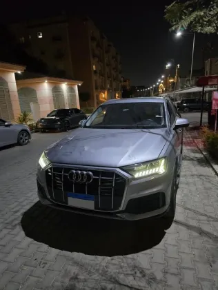اودي Q7 2021 أبيض مستعملة للبيع