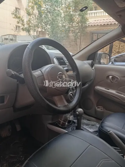 نيسان صنى 2013 أسود مستعملة للبيع - 5