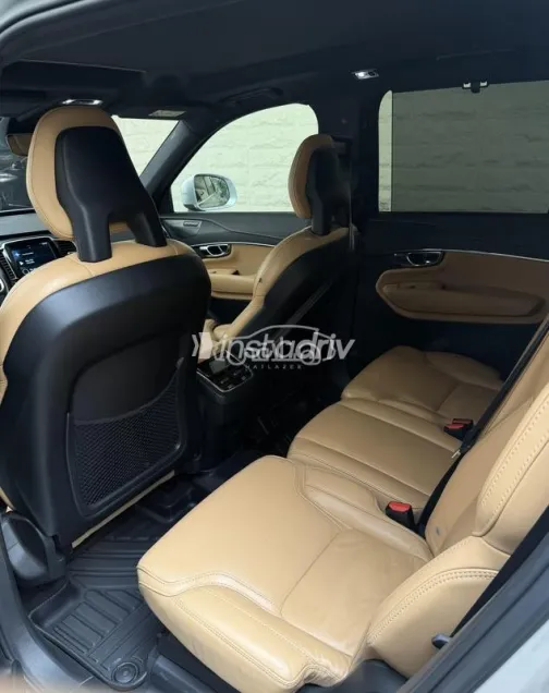 فولفو XC90 2021 فضي مستعملة للبيع - 9
