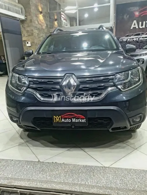 رينو داستر 2022 أسود مستعملة للبيع - 2