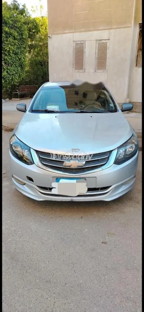 شيفروليه أوبترا 2017 أبيض مستعملة للبيع - 5