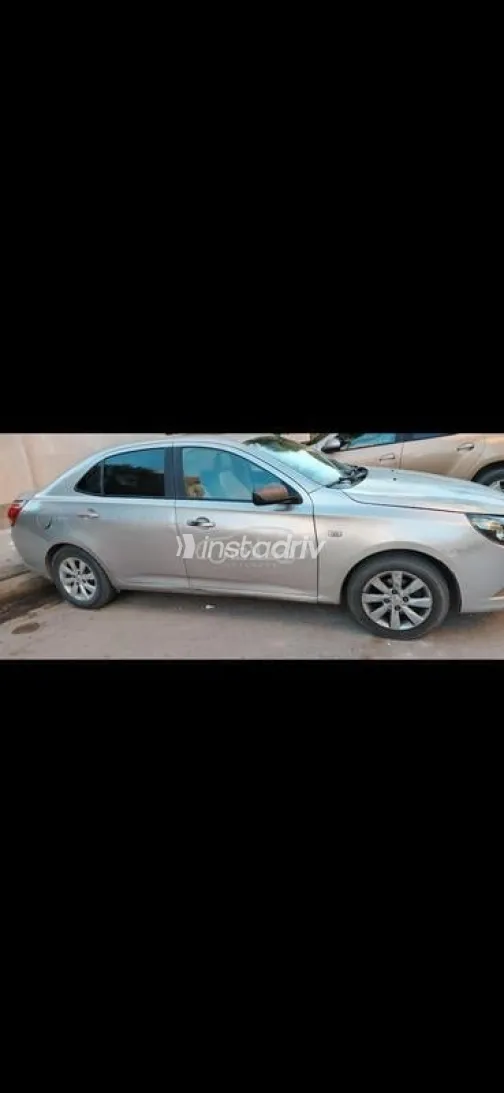 شيفروليه أوبترا 2017 أبيض مستعملة للبيع - 7