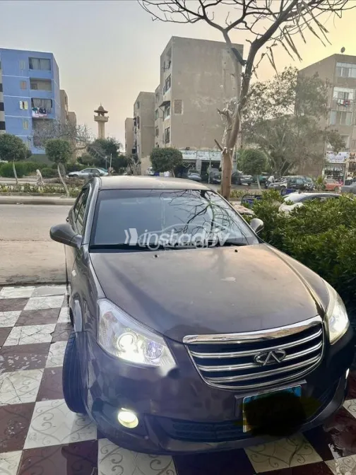 شيرى انفى 2017 أبيض مستعملة للبيع - 2