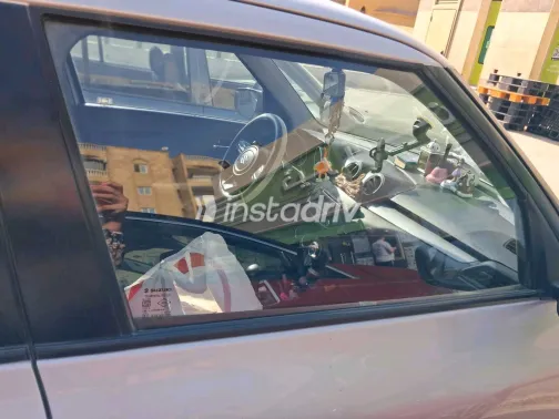 سوزوكى سويفت 2021 أبيض مستعملة للبيع - 7