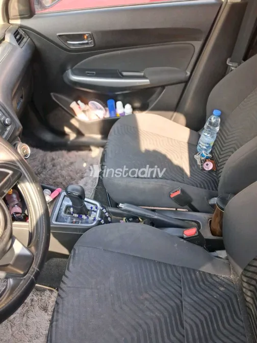 سوزوكى سويفت 2021 أبيض مستعملة للبيع - 8