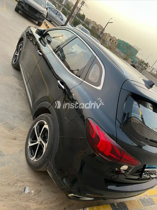 ام جى اتش اس 2025 أبيض مستعملة للبيع - 1