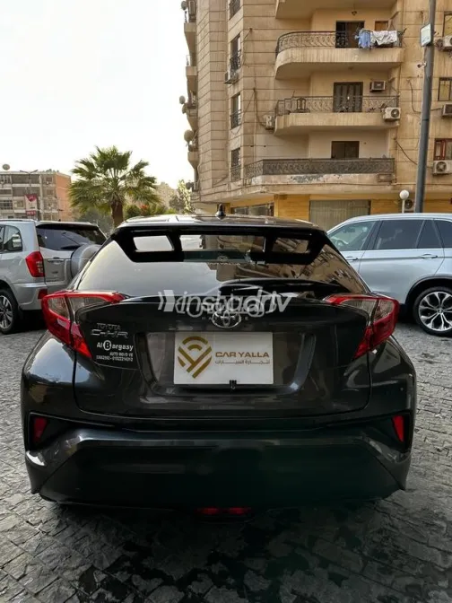 تويوتا C-HR 2019 رمادي مستعملة للبيع - 6