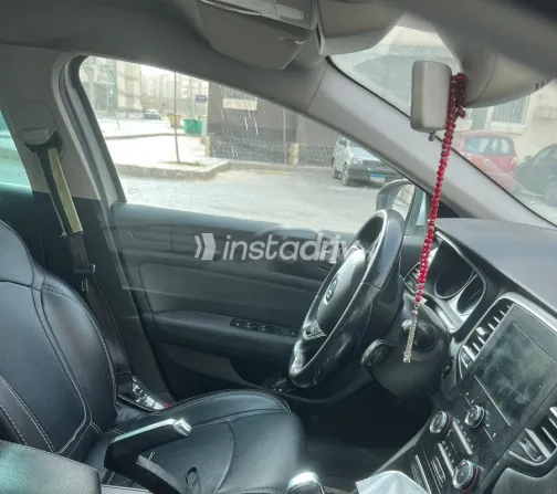 Renault Megane 2020 White Used for Sale - 2