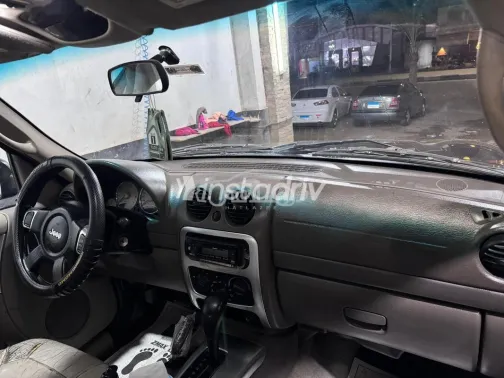 Jeep Liberty 2005 Black Used for Sale - 7