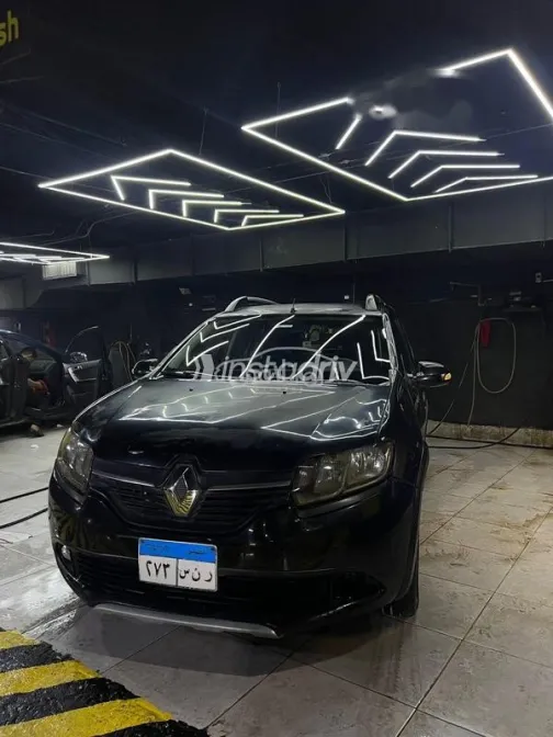 رينو سانديرو  ( ستيب  واى ) 2015 أسود مستعملة للبيع - 4