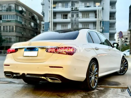 مرسيدس E 200 2021 أبيض مستعملة للبيع - 3