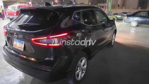 Nissan Qashqai 2019 White Used for Sale - 4