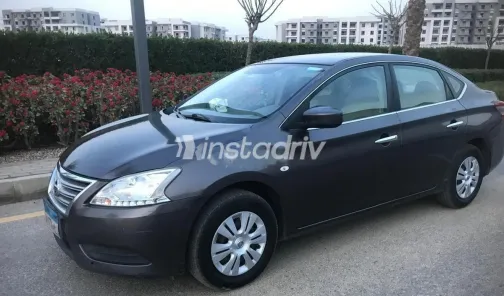 نيسان سنترا 2019 أبيض مستعملة للبيع - 7