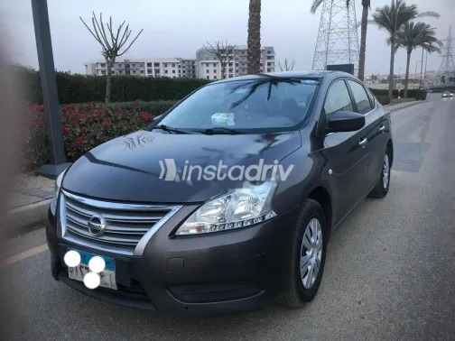 نيسان سنترا 2019 أبيض مستعملة للبيع - 8