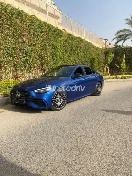 مرسيدس C 180 2025 أزرق غامق مستعملة للبيع - 1