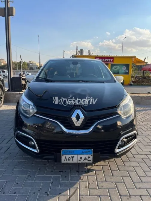 Renault Captur 2017 White Used for Sale - 1