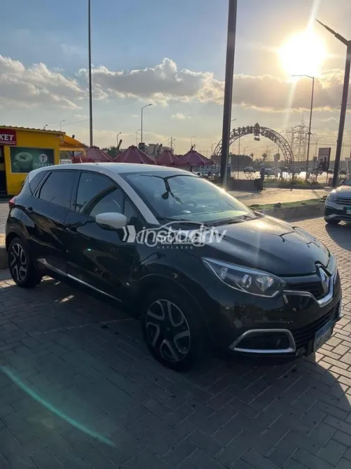 Renault Captur 2017 White Used for Sale - 4