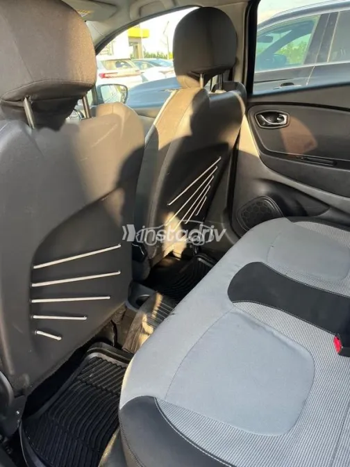 Renault Captur 2017 White Used for Sale - 5