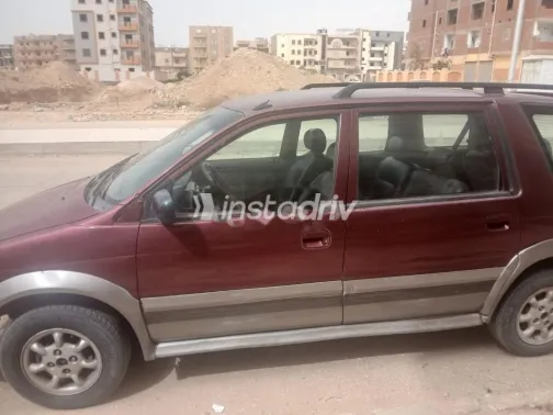 هيونداي سانتامو 2001 أحمر غامق مستعملة للبيع - 2