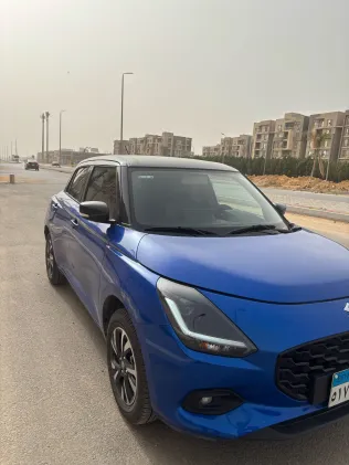 Suzuki Swift 2025 White Used for Sale