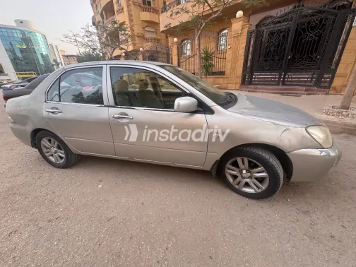 Mitsubishi Lancer 2011 White Used for Sale - 2
