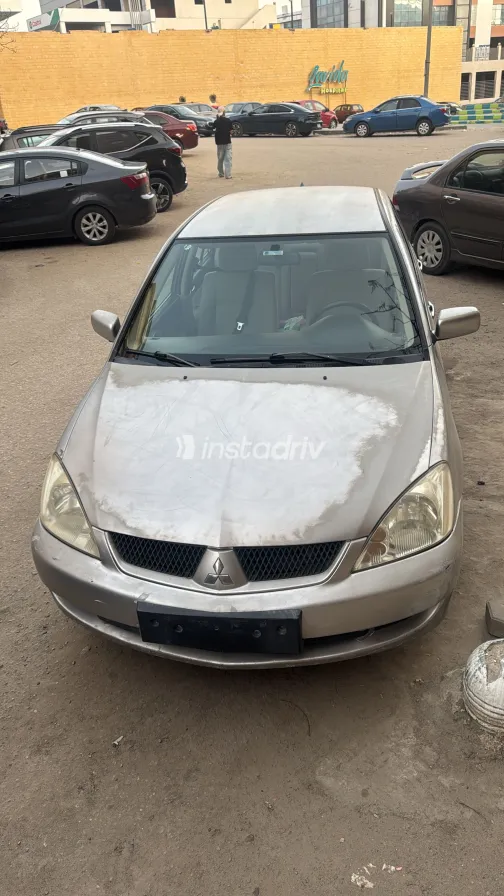 Mitsubishi Lancer 2011 White Used for Sale - 3