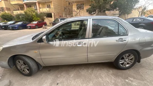 Mitsubishi Lancer 2011 White Used for Sale - 5
