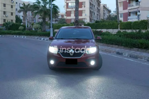 رينو لوجان 2018 أبيض مستعملة للبيع - 1