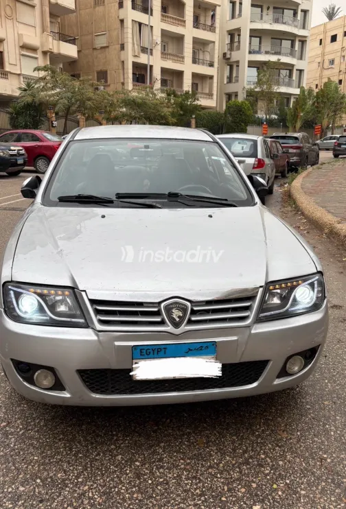 بروتون واجا 2009 أبيض مستعملة للبيع - 4