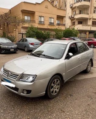 بروتون واجا 2009 أبيض مستعملة للبيع