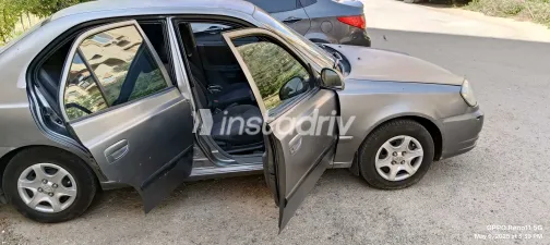 Hyundai Verna 2011 White Used for Sale - 4