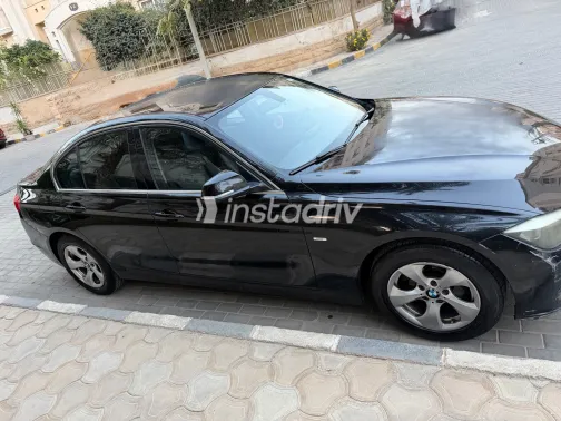 بي ام دبليو 316 2015 أبيض مستعملة للبيع - 2