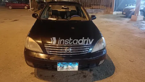 Nissan Sunny 2010 White Used for Sale - 3